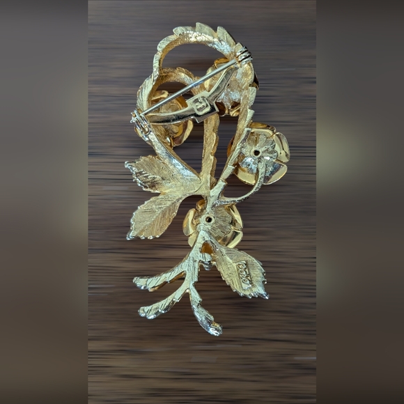 Brooch and earings coro - Picture 3 of 3